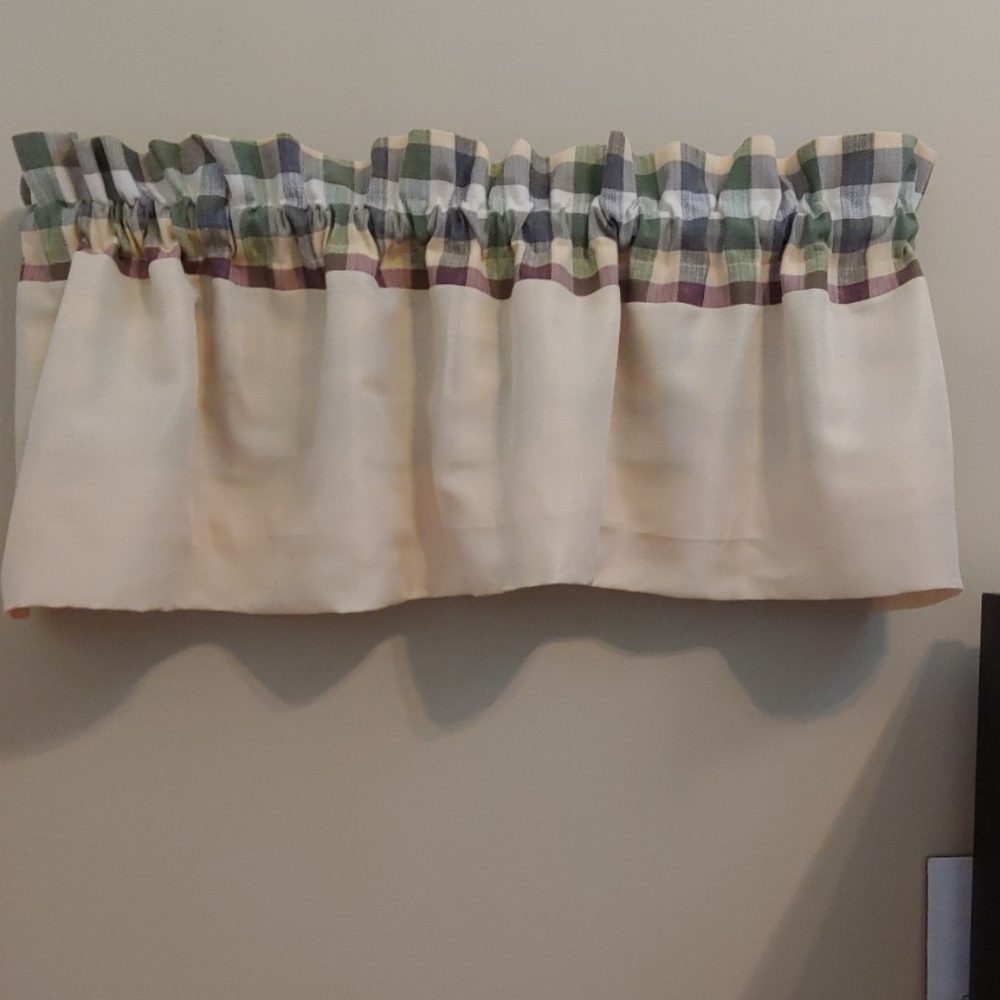 ➗ " Victorian Country" Valances - Picture 5 of 8